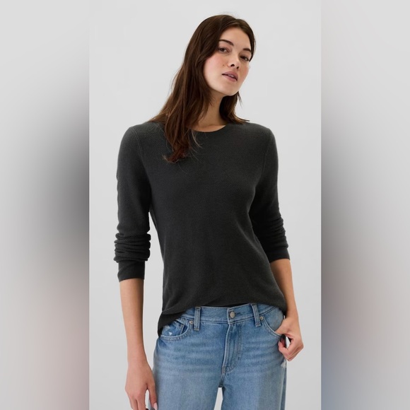 GAP Sweaters - GAP Bella Crew Lightweight Pullover Sweater, True Black, Large NWT
